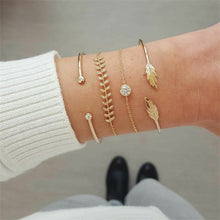 Load image into Gallery viewer, Geometric Chain Gold Bracelet Set