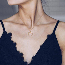 Load image into Gallery viewer, Gold color crystal necklace