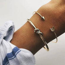 Load image into Gallery viewer, Leaf Love Letter Shell Hand Bracelet