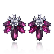 Load image into Gallery viewer, Vintage Antique Golden Earrings