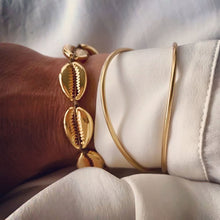 Load image into Gallery viewer, Shell Bracelet