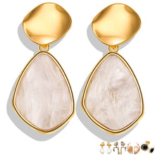 Load image into Gallery viewer, Gold Korean Earring