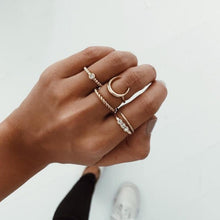Load image into Gallery viewer, Vintage Ring Set