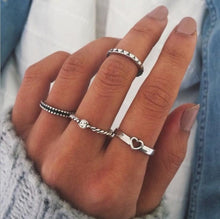 Load image into Gallery viewer, Vintage Ring Set