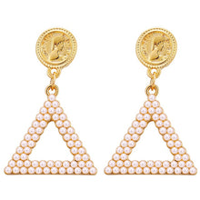 Load image into Gallery viewer, Gold  Heart Earring