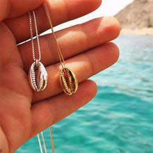 Load image into Gallery viewer, Seashell Necklace