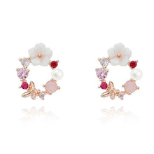 Load image into Gallery viewer, White Flowers Earring